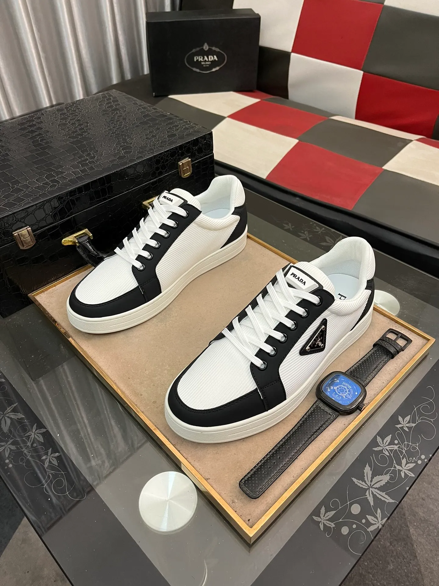 Men's shoes 💰420⌚️⌚️【PRADA】Prada - High-end quality casual sports shoes - Upper: calf leather shoe body with branded metal fasteners, - Inner lining: breathable leather lining - Outsole: ultra-light TPU foam·rubber; molded outsole -Super high quality control·Fine workmanship: highlighted (high-end·luxury·grade) -Size: 38-443️⃣Colors available